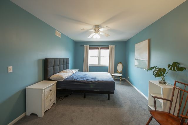 1900 Wisteria Court 6, Naperville, IL 60565