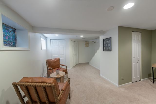 1900 Wisteria Court 6, Naperville, IL 60565