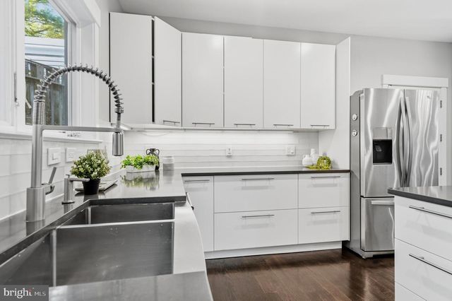 1408 N POWHATAN ST N, Arlington, VA 22205