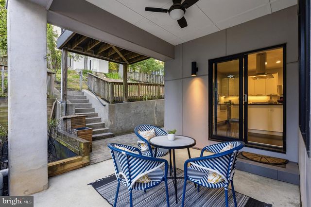 1408 N POWHATAN ST N, Arlington, VA 22205