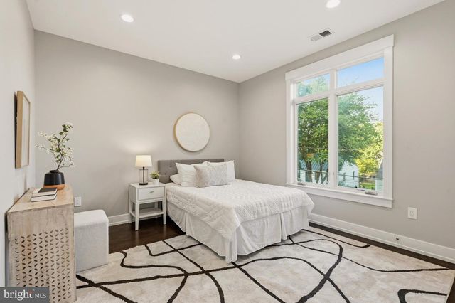 1408 N POWHATAN ST N, Arlington, VA 22205