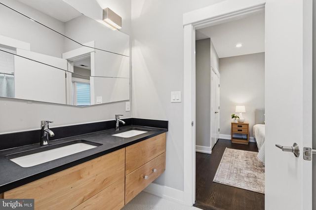 1408 N POWHATAN ST N, Arlington, VA 22205