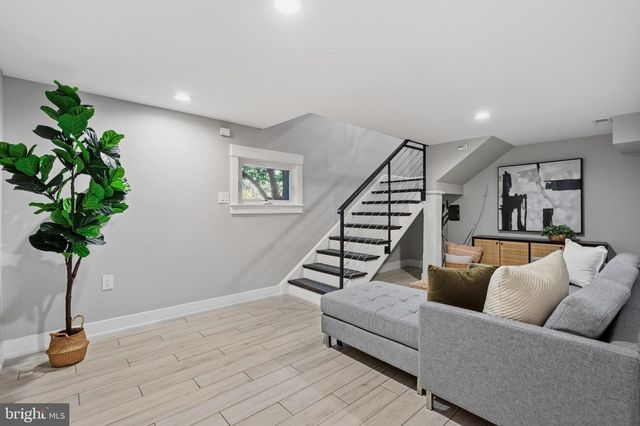 1408 N POWHATAN ST N, Arlington, VA 22205