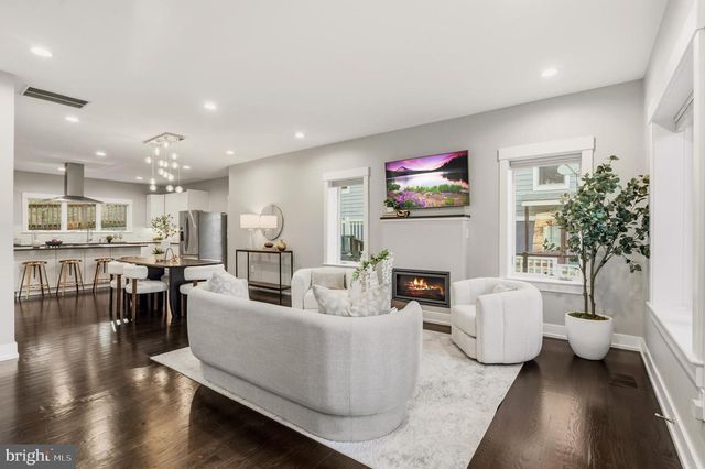 1408 N POWHATAN ST N, Arlington, VA 22205