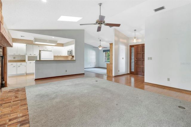 18426 VILLA CITY ROAD, Groveland, FL 34736