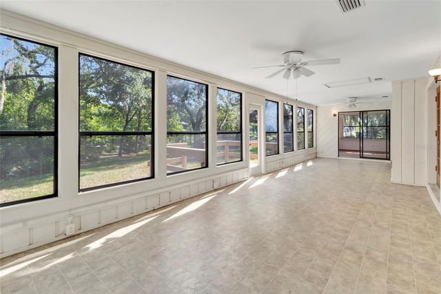 18426 VILLA CITY ROAD, Groveland, FL 34736