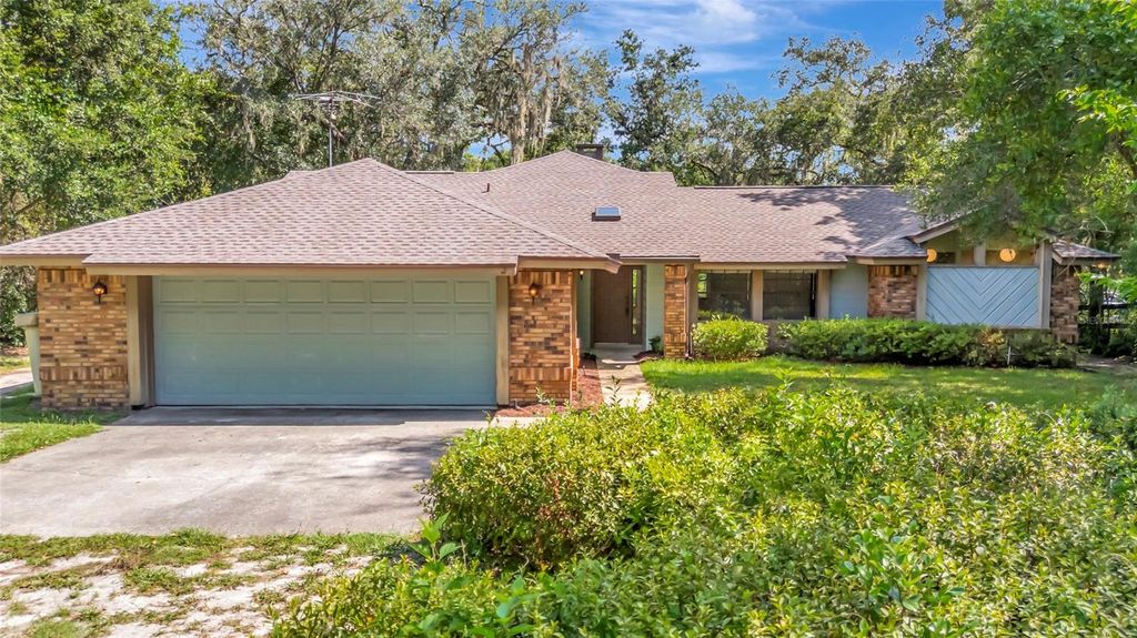 18426 VILLA CITY ROAD, Groveland, FL 34736