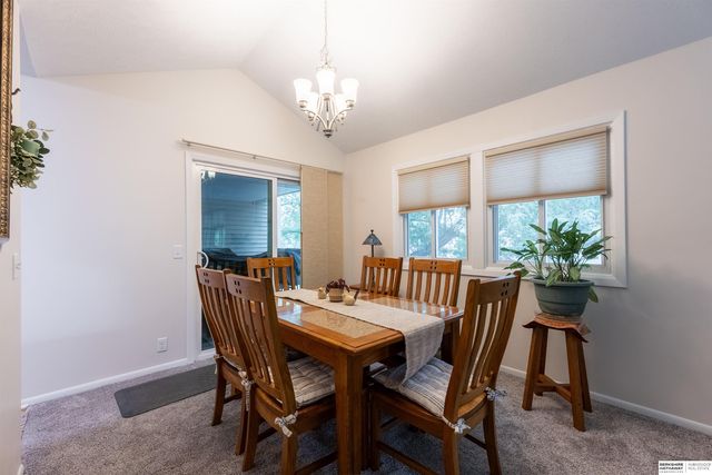 910 S 153rd Court, Omaha, NE 68154