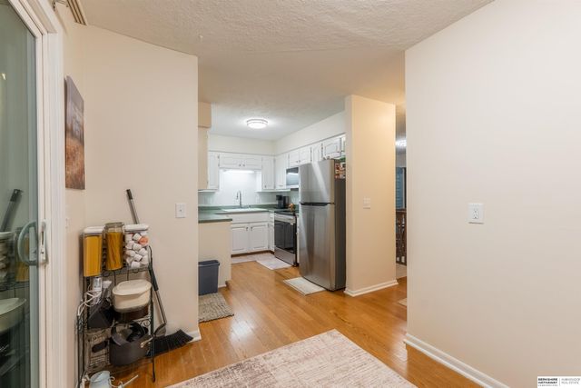 910 S 153rd Court, Omaha, NE 68154