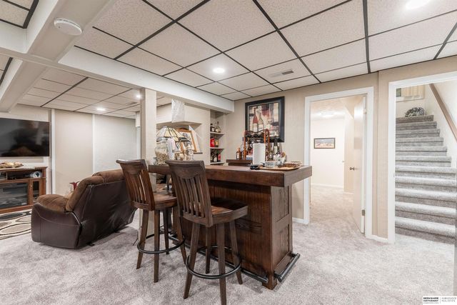 910 S 153rd Court, Omaha, NE 68154