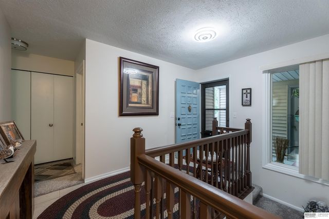910 S 153rd Court, Omaha, NE 68154