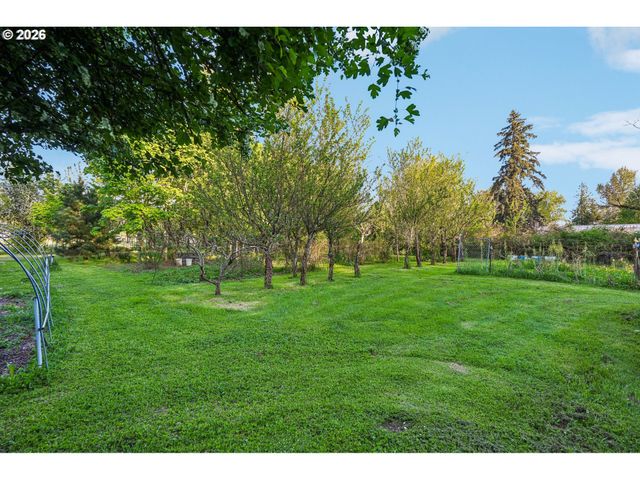 31981 Se WILDCAT MOUNTAIN Dr, Eagle Creek, OR 97022