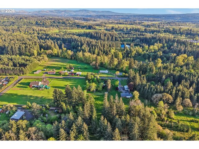 31981 Se WILDCAT MOUNTAIN Dr, Eagle Creek, OR 97022