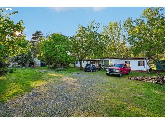 31981 Se WILDCAT MOUNTAIN Dr, Eagle Creek, OR 97022