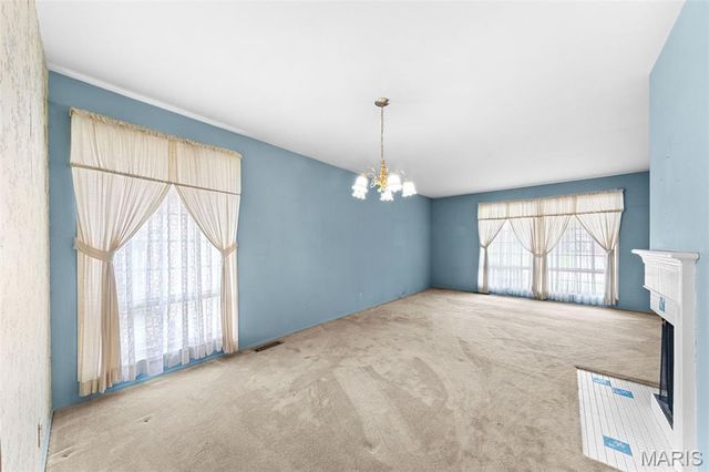 670 Gateswood Drive, Florissant, MO 63033