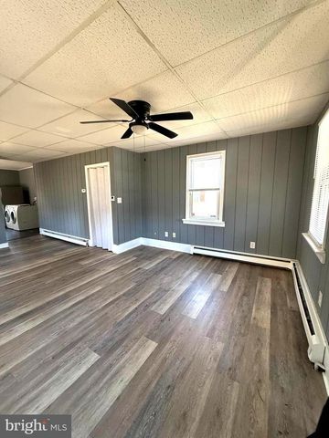 216 W MCNEAL STREET, Millville, NJ 08332