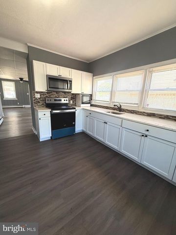 216 W MCNEAL STREET, Millville, NJ 08332