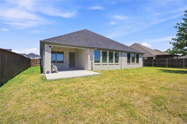 247 Half Moon Drive, Waxahachie, TX 75165