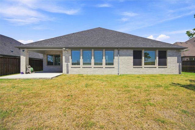 247 Half Moon Drive, Waxahachie, TX 75165