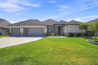 247 Half Moon Drive, Waxahachie, TX 75165