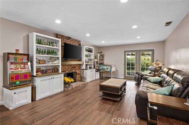 9879 Canada Way, Riverside, CA 92503