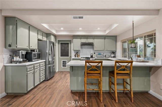 9879 Canada Way, Riverside, CA 92503