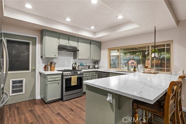 9879 Canada Way, Riverside, CA 92503