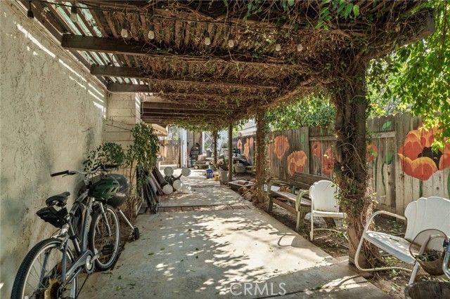 9879 Canada Way, Riverside, CA 92503