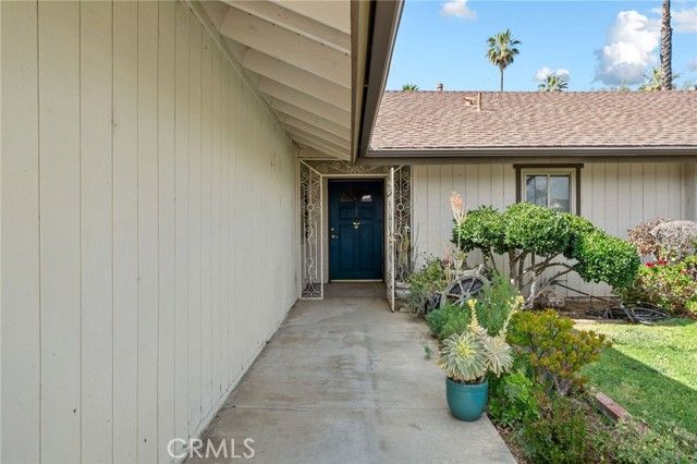 9879 Canada Way, Riverside, CA 92503