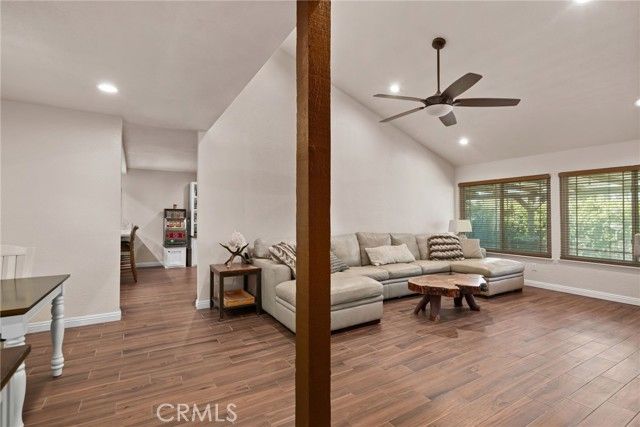 9879 Canada Way, Riverside, CA 92503