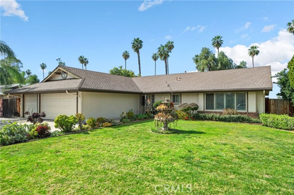 9879 Canada Way, Riverside, CA 92503