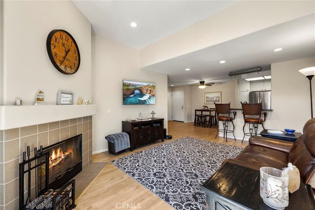 510 Camino De La Reina 332, San Diego, CA 92108