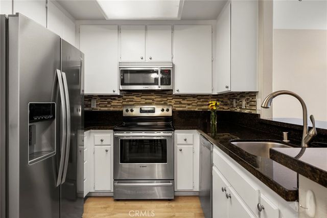 510 Camino De La Reina 332, San Diego, CA 92108