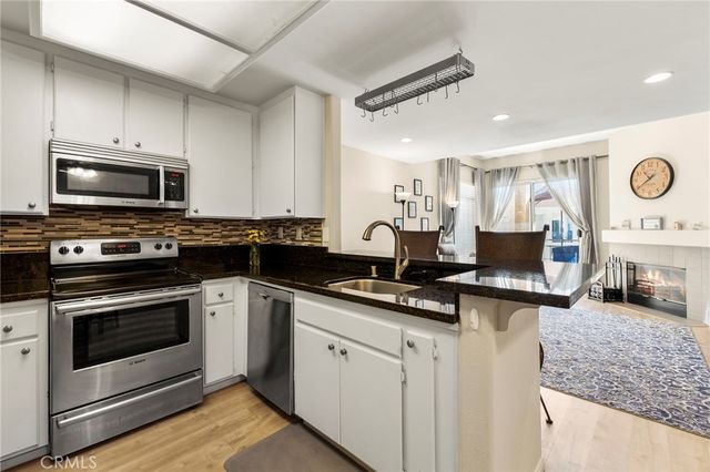 510 Camino De La Reina 332, San Diego, CA 92108
