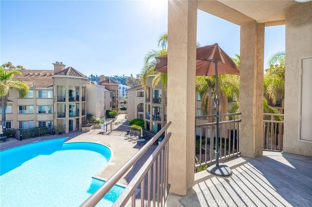 510 Camino De La Reina 332, San Diego, CA 92108