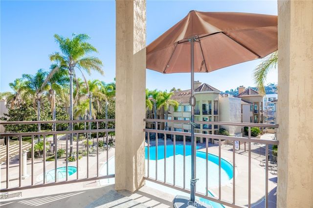 510 Camino De La Reina 332, San Diego, CA 92108
