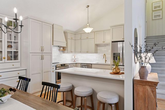 18705 Clear View Drive, Minnetonka, MN 55345