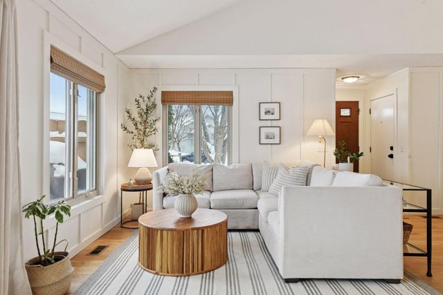 18705 Clear View Drive, Minnetonka, MN 55345