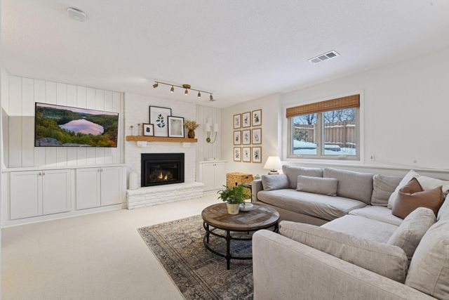 18705 Clear View Drive, Minnetonka, MN 55345