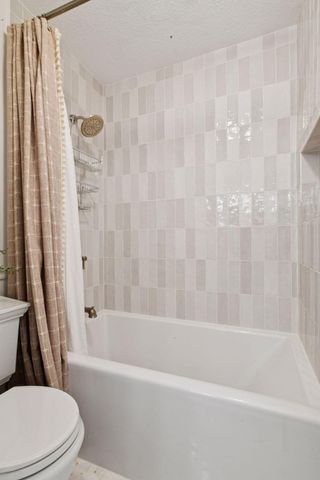 18705 Clear View Drive, Minnetonka, MN 55345