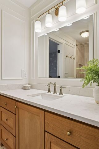 18705 Clear View Drive, Minnetonka, MN 55345