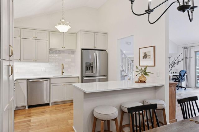 18705 Clear View Drive, Minnetonka, MN 55345