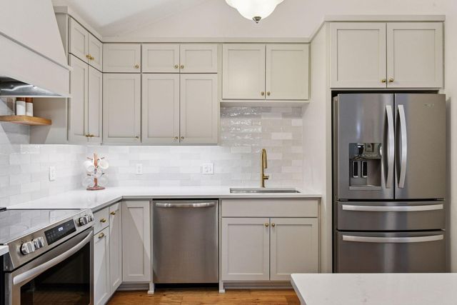 18705 Clear View Drive, Minnetonka, MN 55345