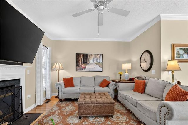 3674 Oak Chase Drive, High Point, NC 27265