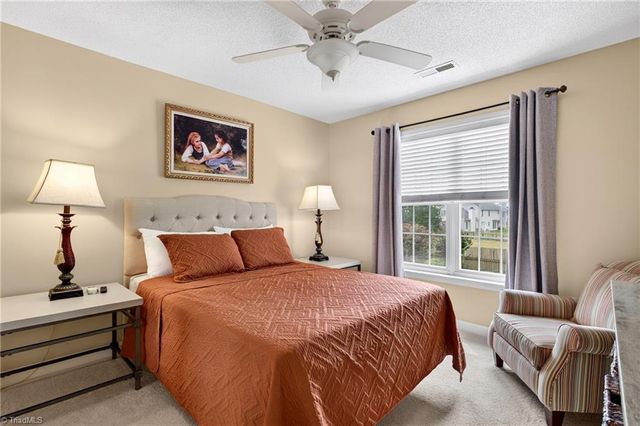3674 Oak Chase Drive, High Point, NC 27265