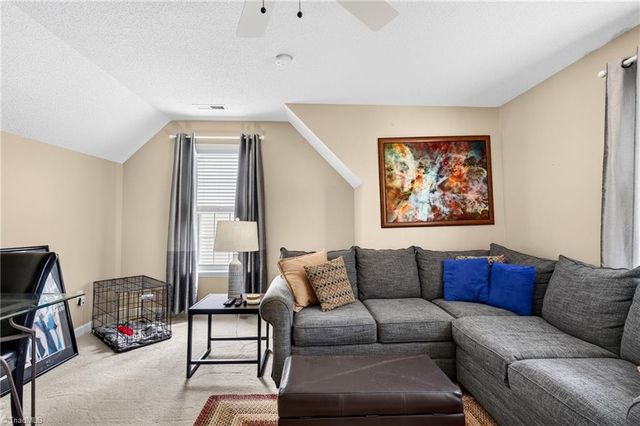3674 Oak Chase Drive, High Point, NC 27265