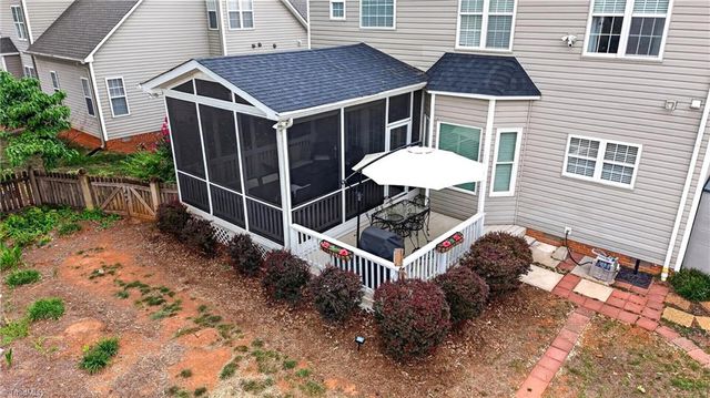 3674 Oak Chase Drive, High Point, NC 27265