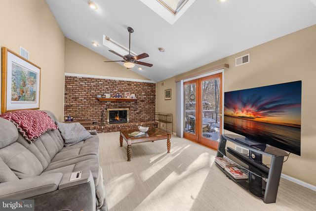 50 VALLEY FORGE DR, East Brunswick, NJ 08816