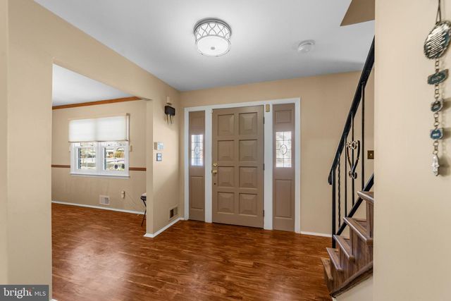 50 VALLEY FORGE DR, East Brunswick, NJ 08816