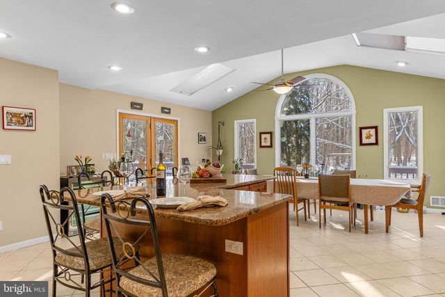 50 VALLEY FORGE DR, East Brunswick, NJ 08816